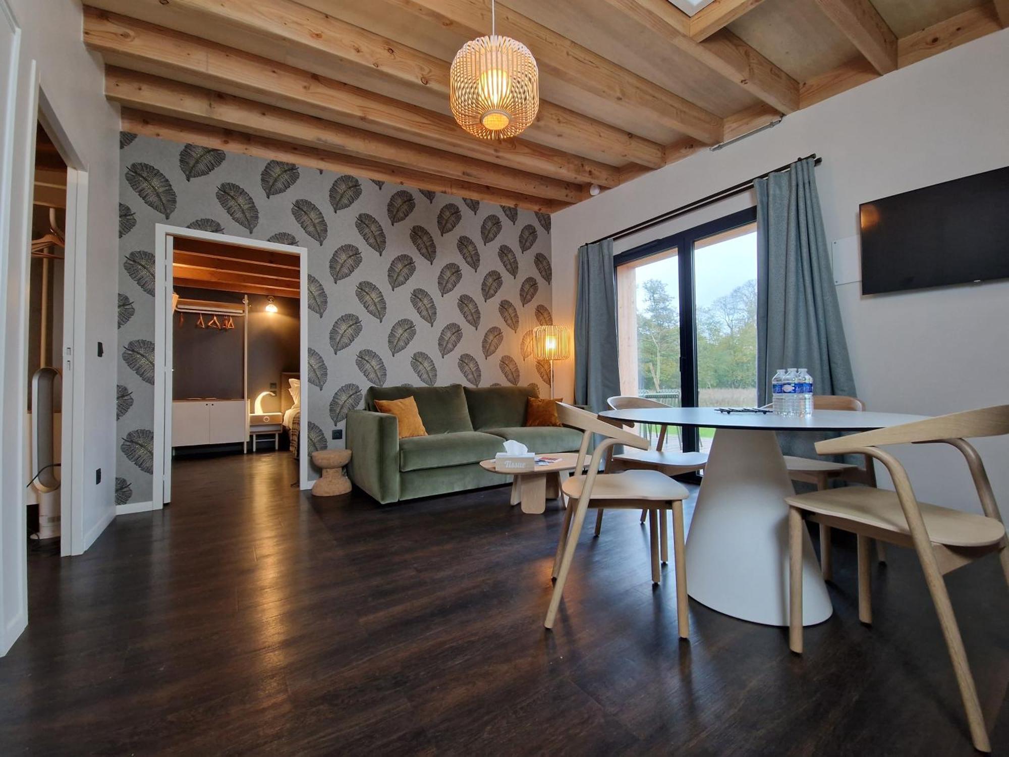 Domaine De L'epau Eco-resort Lodge Yvré-lʼÉvêque